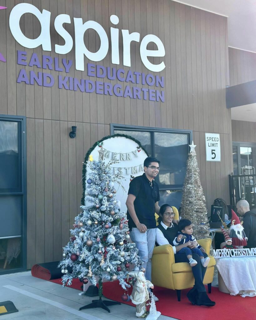 Community Christmas Market Festivities at Aspire Clyde North