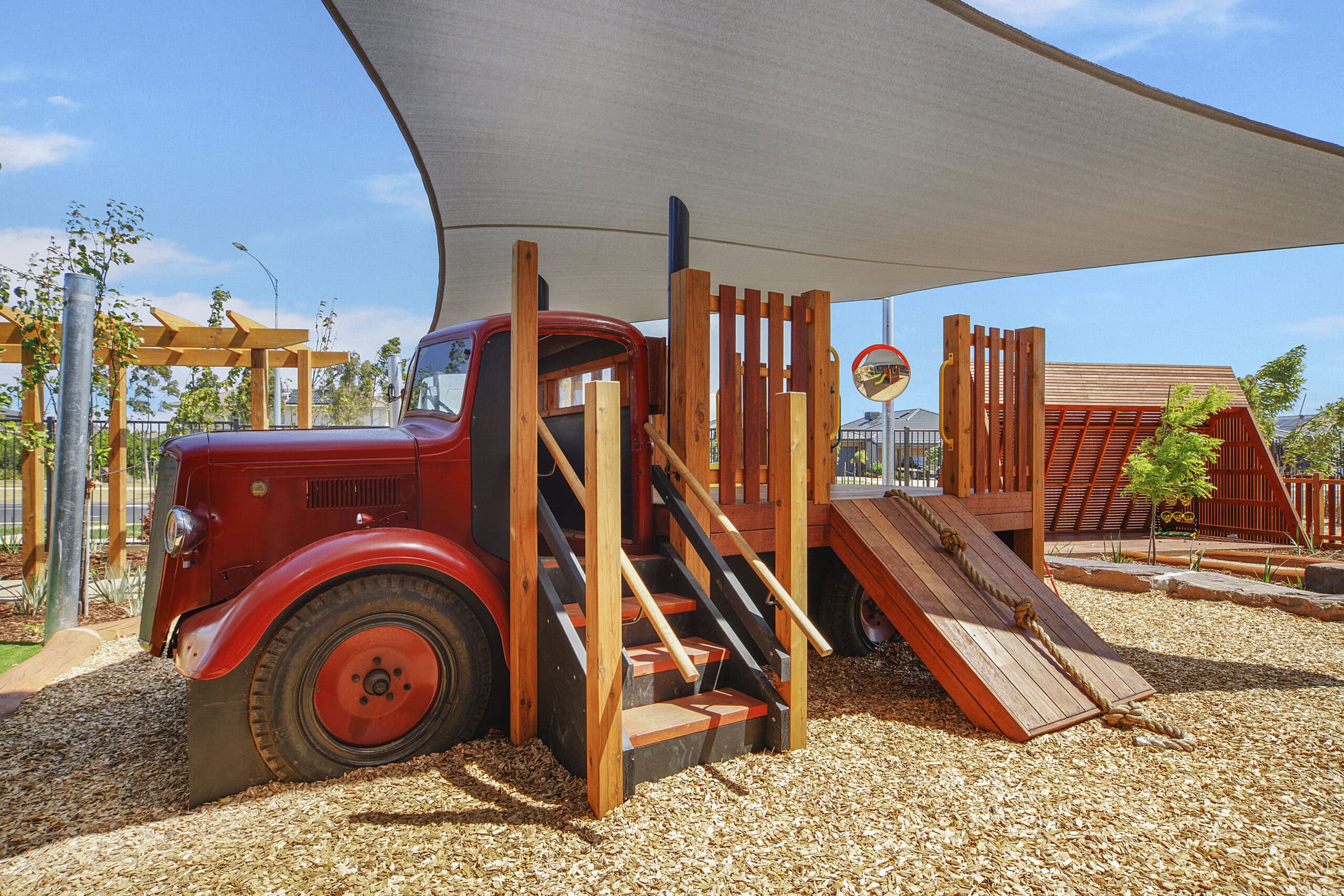 Aspire Mambourin Tractor Playground