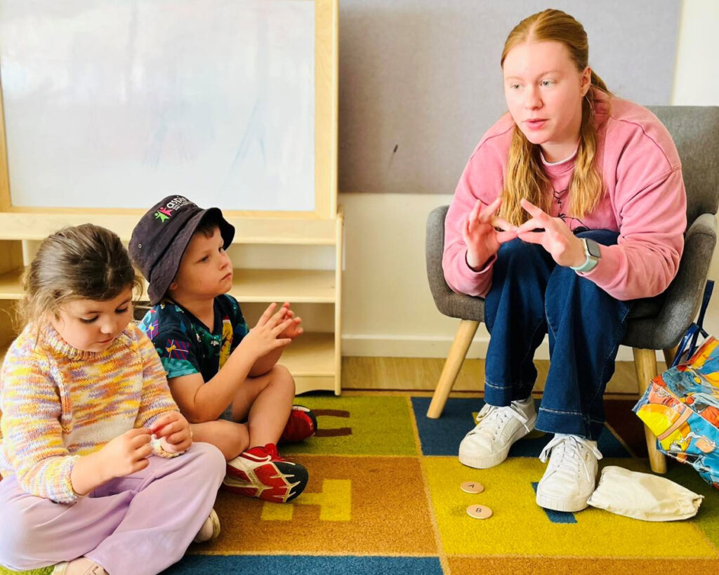 Auslan Program at White Hills